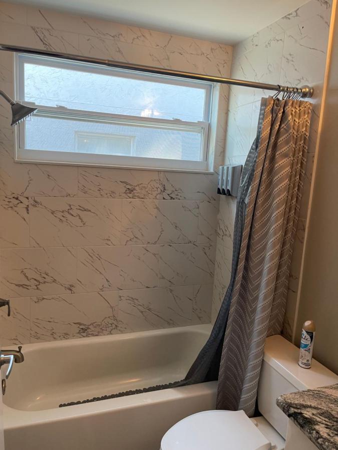 Cozy 3 Bedroom Home Close To Everything In Tampa! Екстер'єр фото