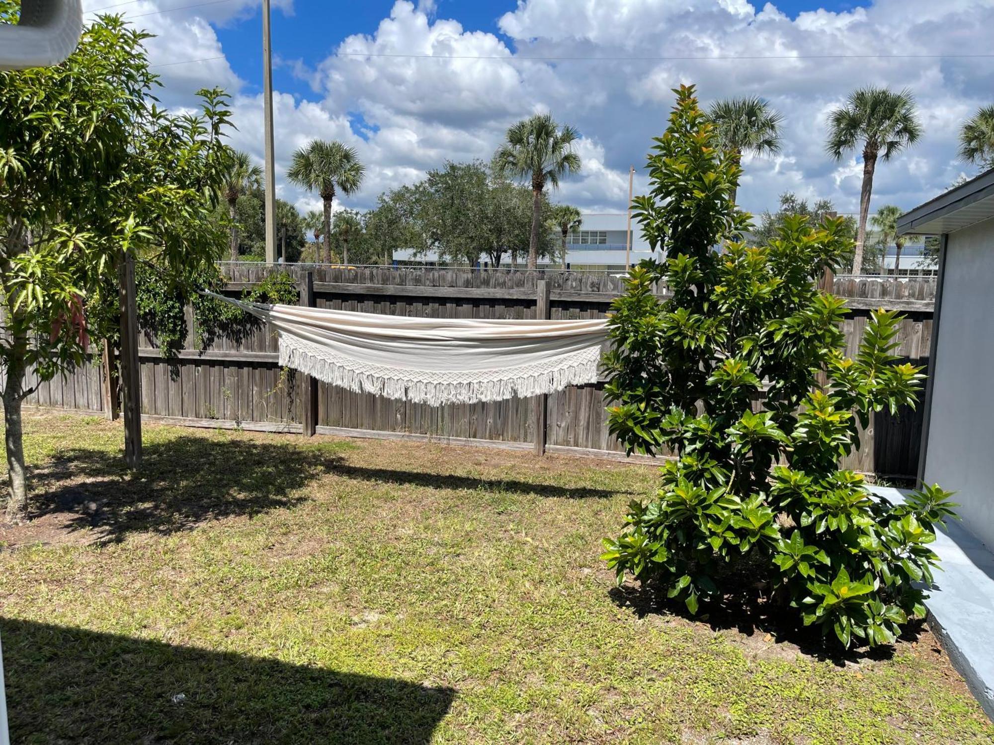 Cozy 3 Bedroom Home Close To Everything In Tampa! Екстер'єр фото